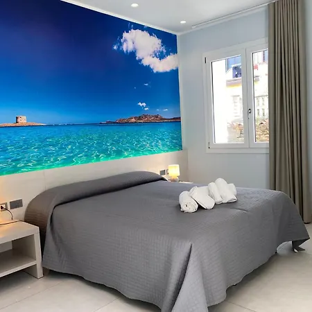 On The Promenade Of Stintino, With Air Conditioning And Private Bathroom 호텔 *