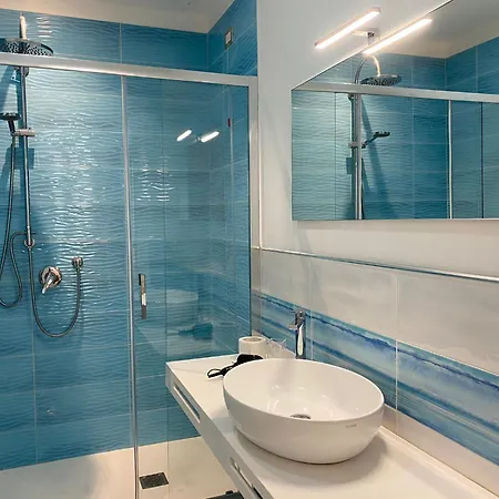 호텔 On The Promenade Of Stintino, With Air Conditioning And Private Bathroom *