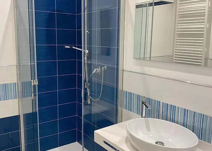 On The Promenade Of Stintino, With Air Conditioning And Private Bathroom Stintino